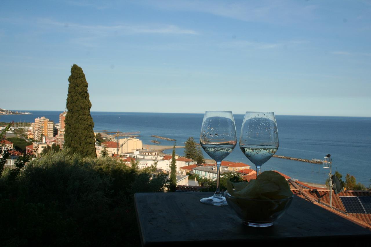 La Dolce Vita Arma di Taggia Exterior photo